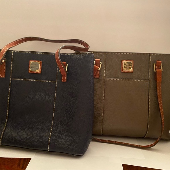 Dooney and Bourke Lexington handbag - Picture 3 of 7